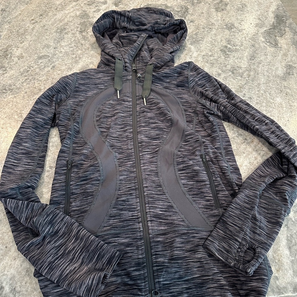 Lululemon stride jacket with hood size 4